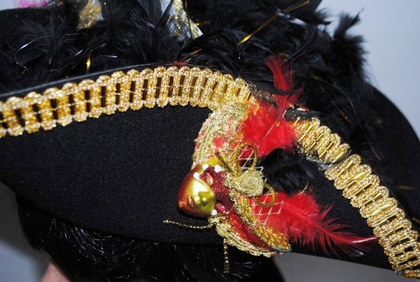 colönchen Dreispitz black gold colori Venezia, extravagantes Einzelstück, Karnevals-Hut