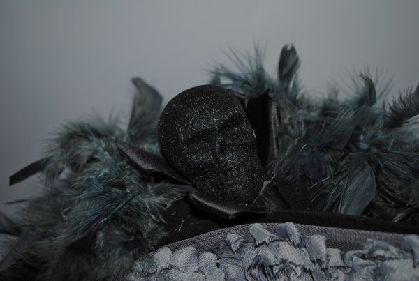 colönchen Mega Dreispitz Black Jack, Ghost Pirate Hut, Kostüm extravagant schwarz rauchgrau grau